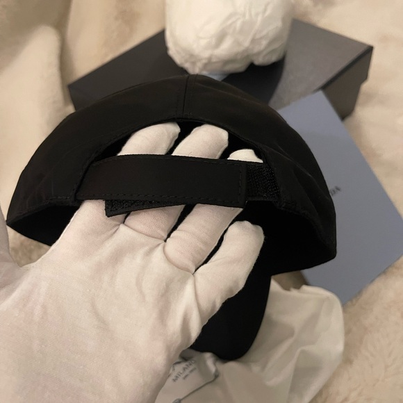 PRADA Re-Nylon Baseball Cap - Picture 4 of 12